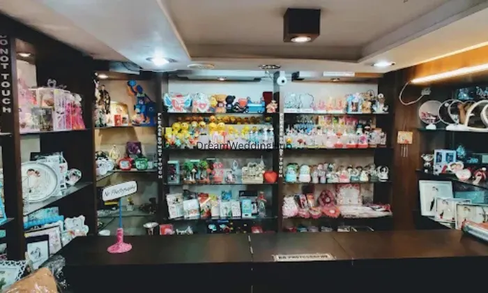 Kunjal shringar sadan and gift shop